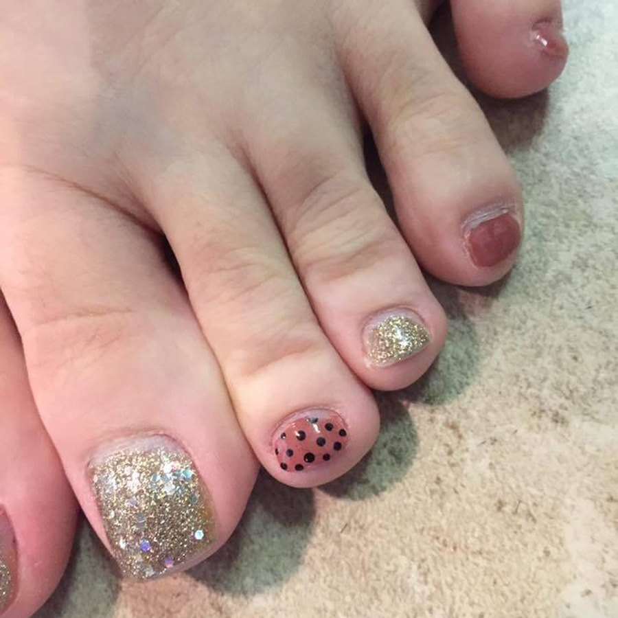 Neutral spa pedicure with sparkling glitter accent toe near Nichols Hills, Oklahoma City
